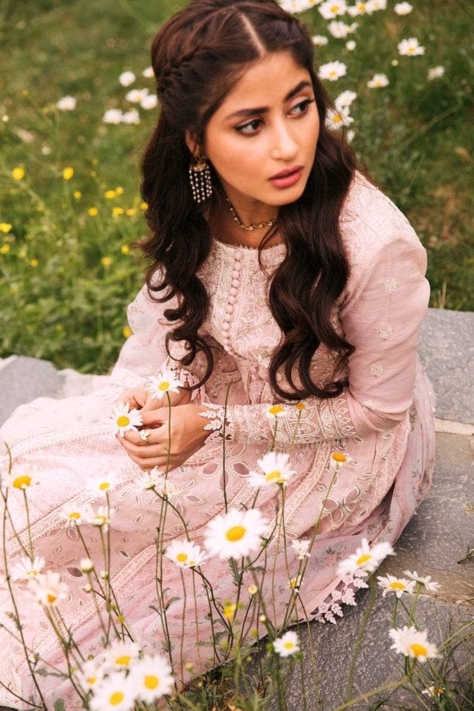 img_qalamkar_luxury_festive_22_awwal_boutique