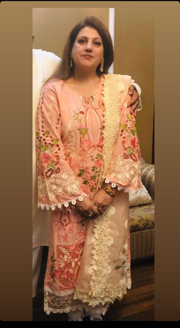 img_maryam_hussain_lawn_22_awwal_boutique