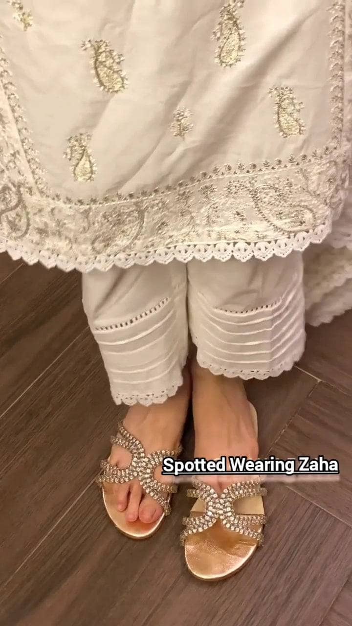 img_zaha_festive_lawn_22_awwal_boutique