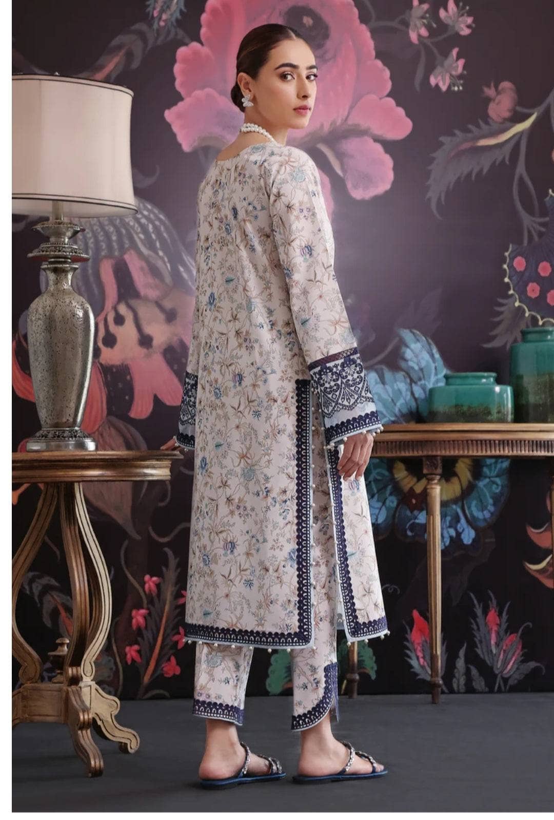 img_jade_flora_lawn_22_awwal_boutique