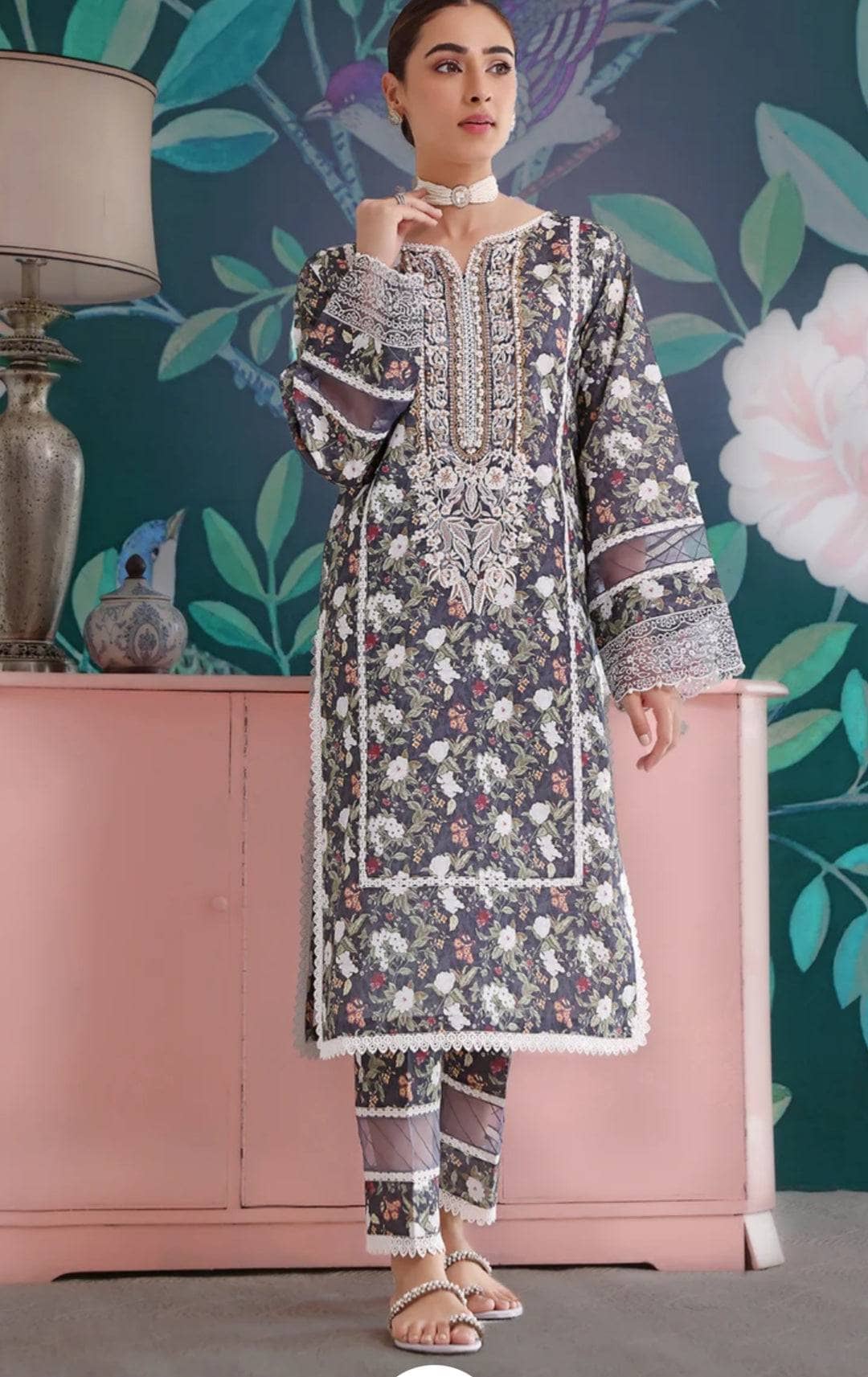 img_jade_flora_lawn_22_awwal_boutique