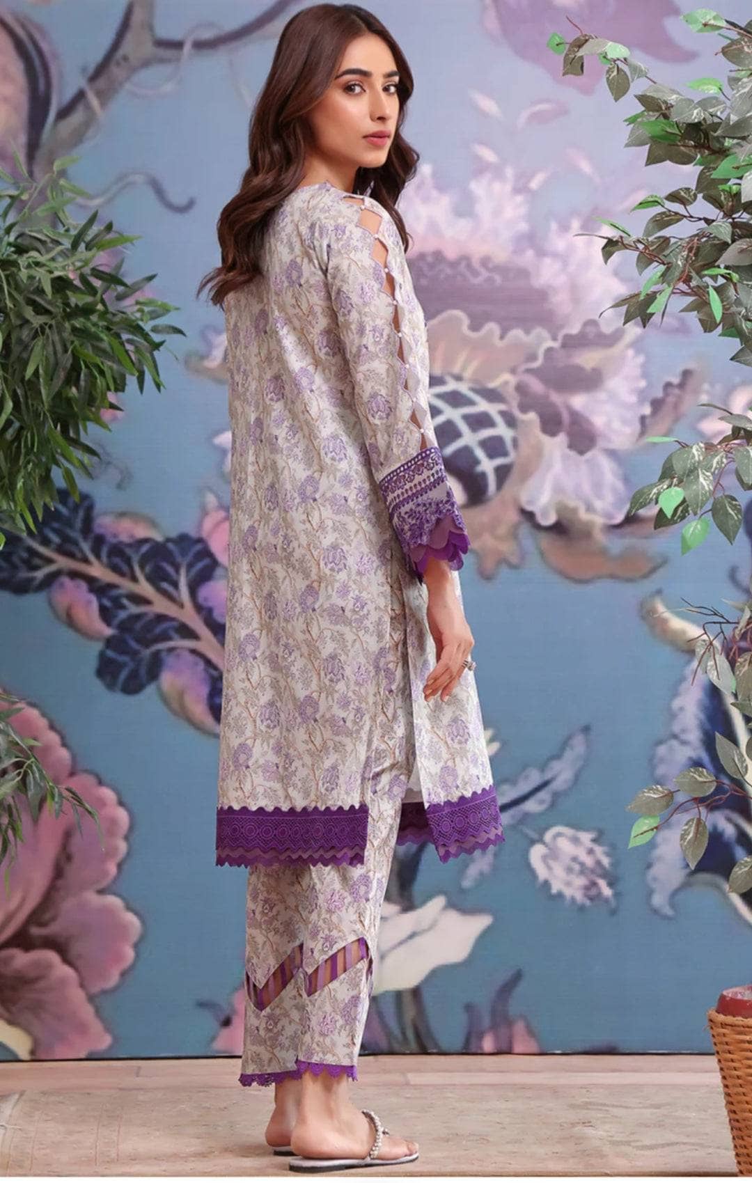 img_jade_flora_lawn_22_awwal_boutique