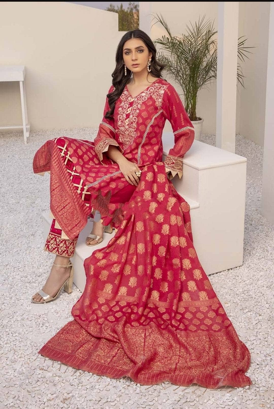 Azure Festive Cotton Jacquard/Daisy