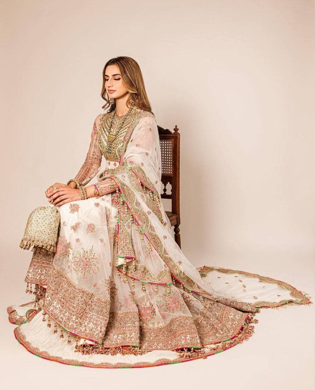 img_hussain_rehar_paar_awwal_boutique