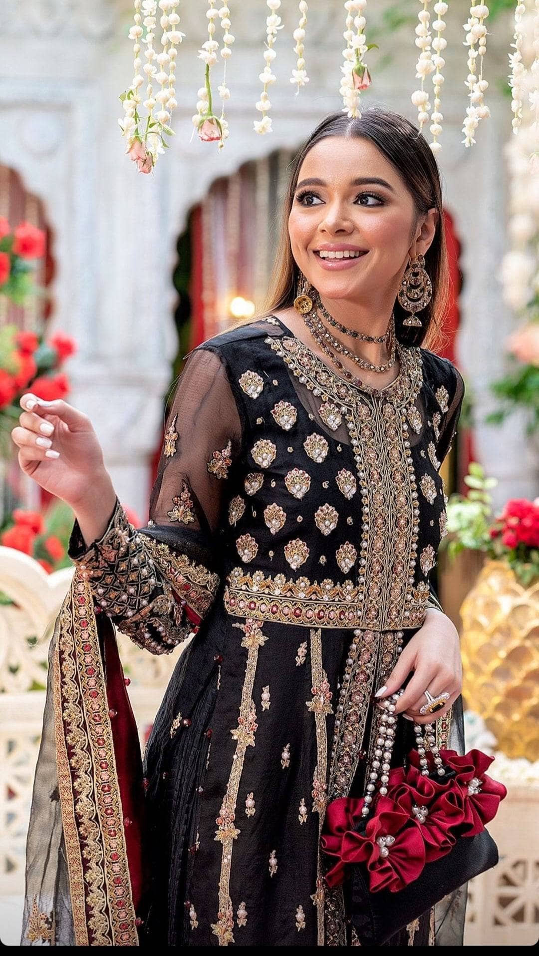 img_maria_osama_khan_wedding_edition_awwal_boutique