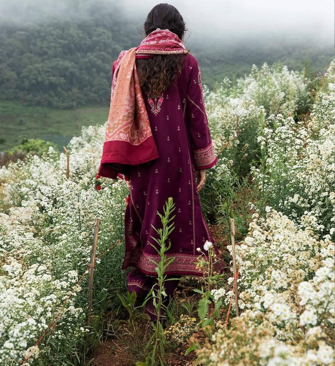 img_zara_shahjahan_winter_shawl_collection_22_awwal_boutique