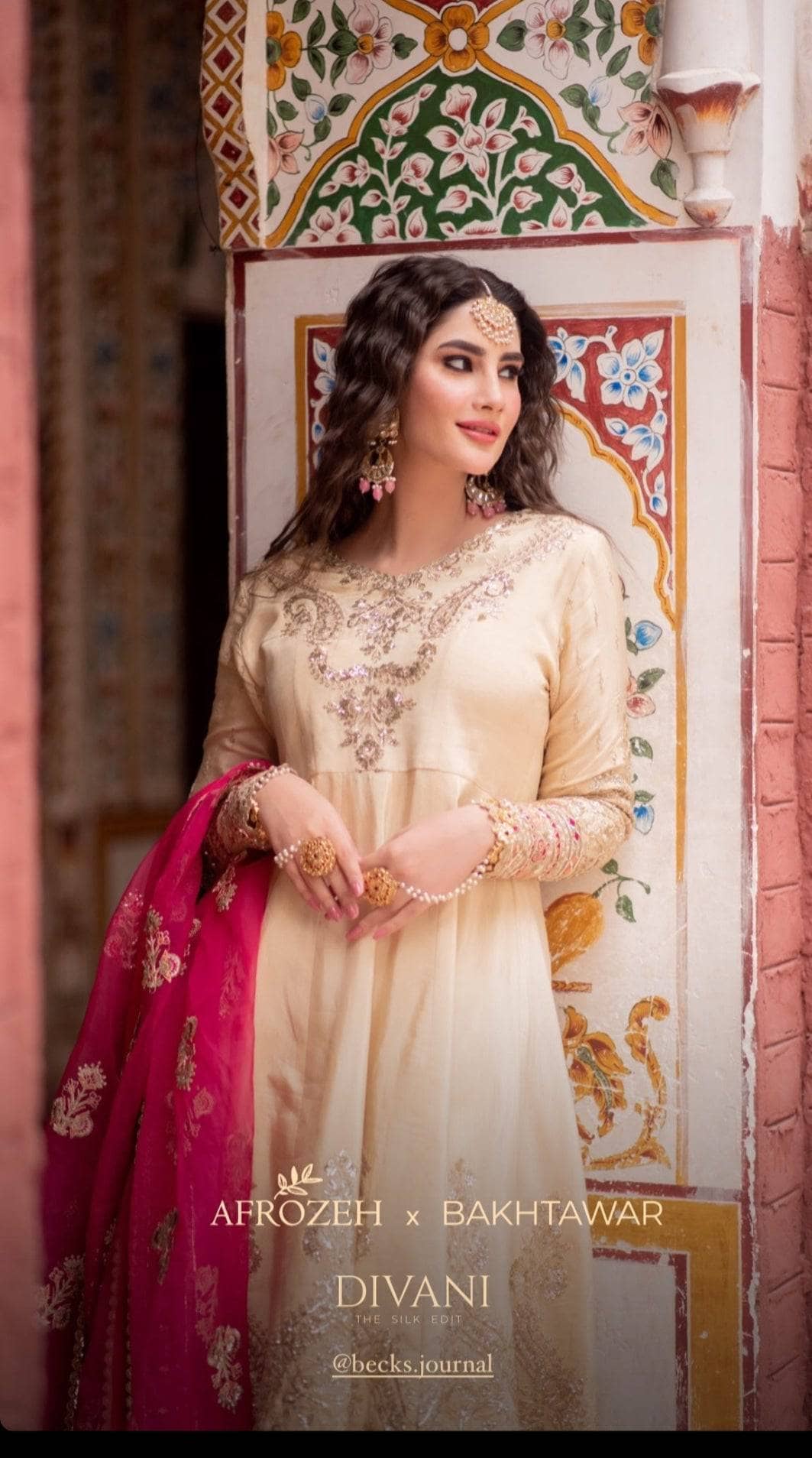 img_afrozeh_divani_silk_edit_22_awwal_boutique