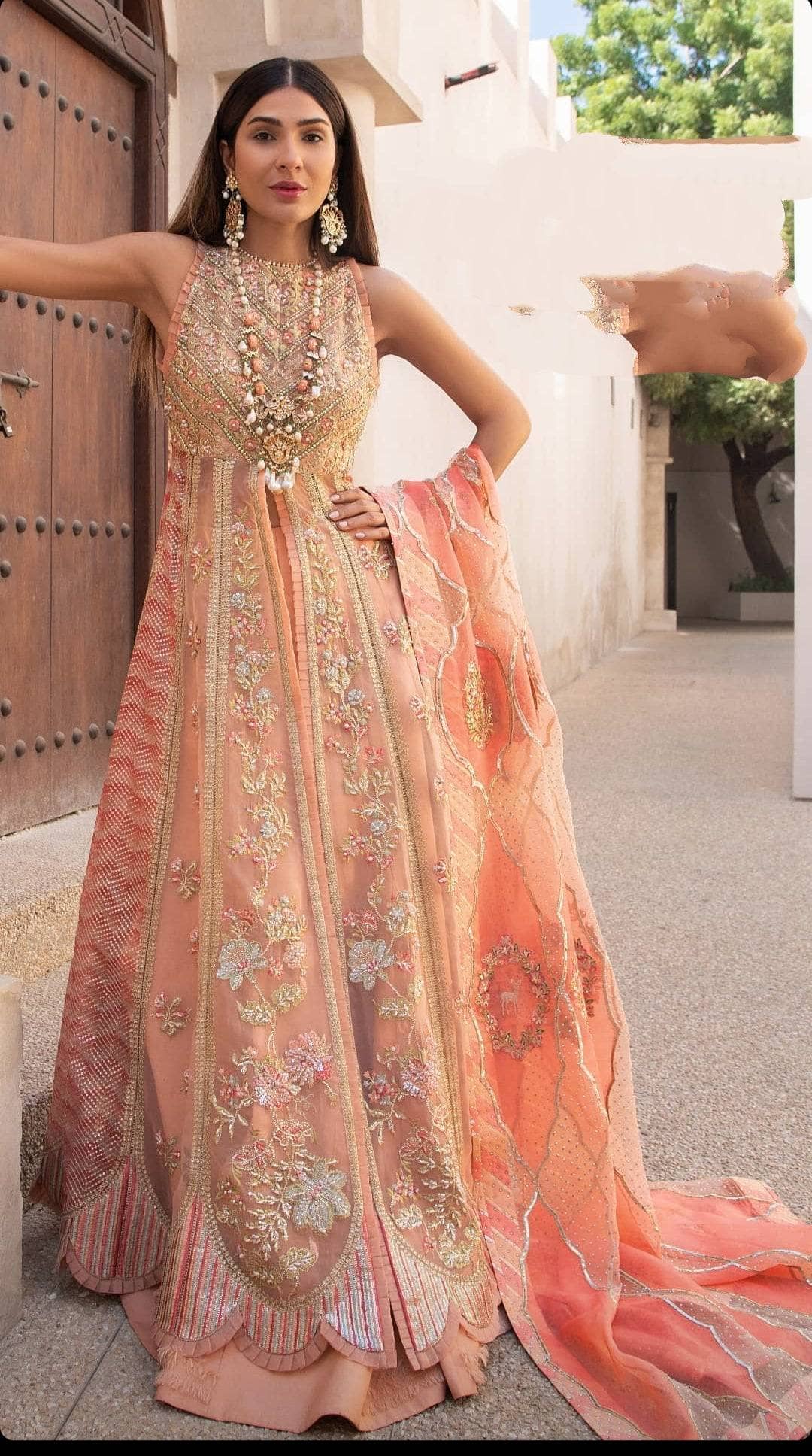 img_crimson_wedding_awwal_boutique