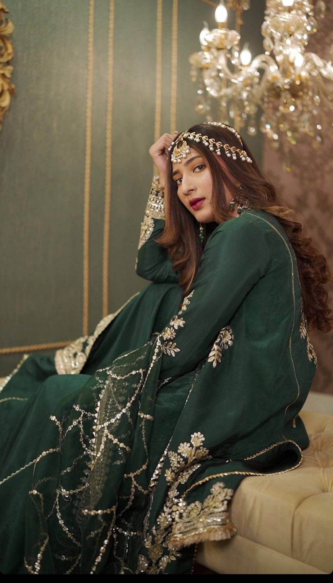 img_afrozeh_divani_silk_edit_awwal_boutique