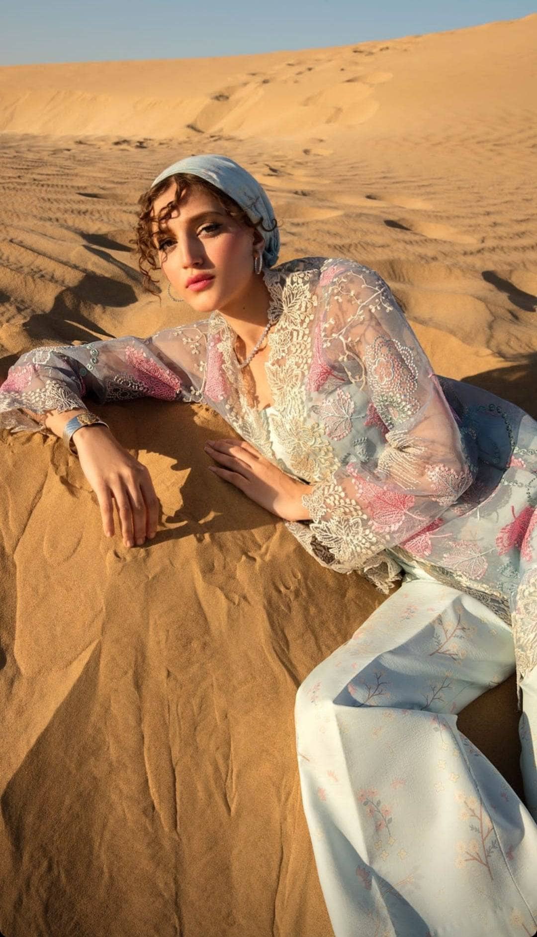 img_rang_rasiya_lawn_23_awwal_boutique