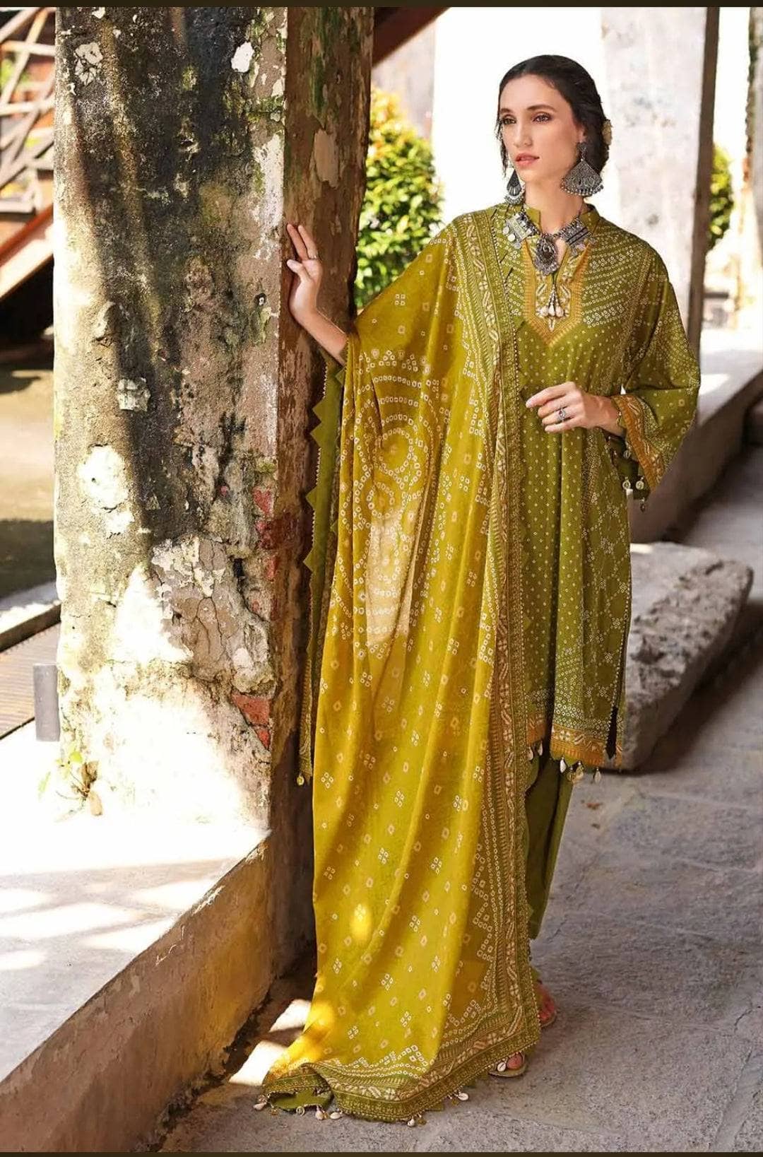 img_gul_ahmed_chunari_lawn_23_awwal_boutique