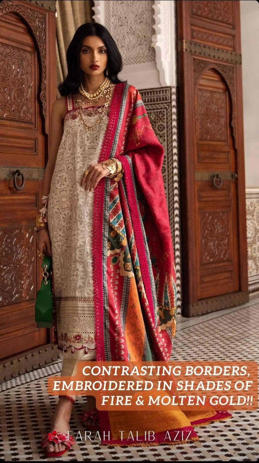 img_farah_talib_aziz_lawn_23_awwal_boutique