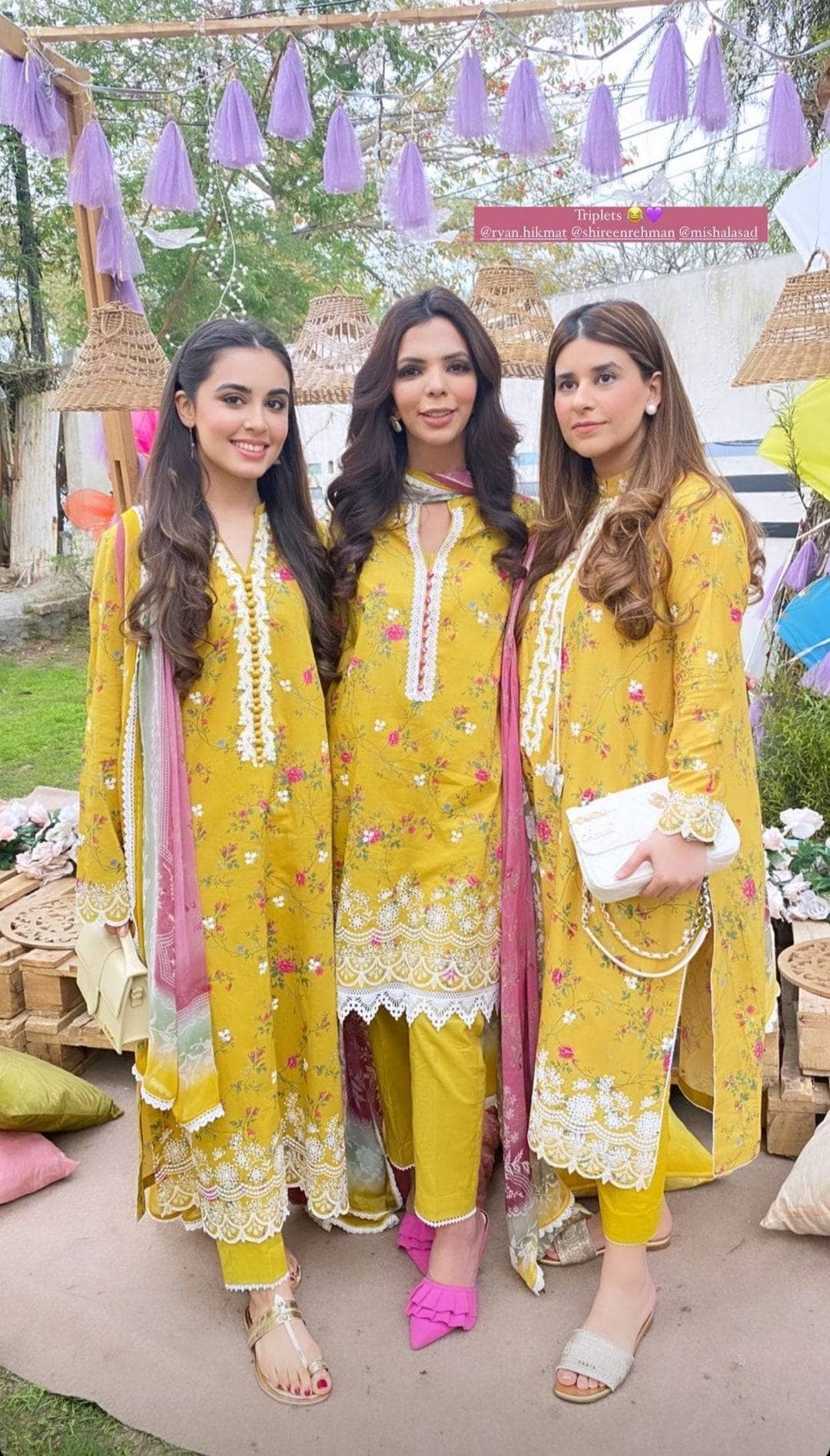 img_cross_stitch_lawn_23_awwal_boutique