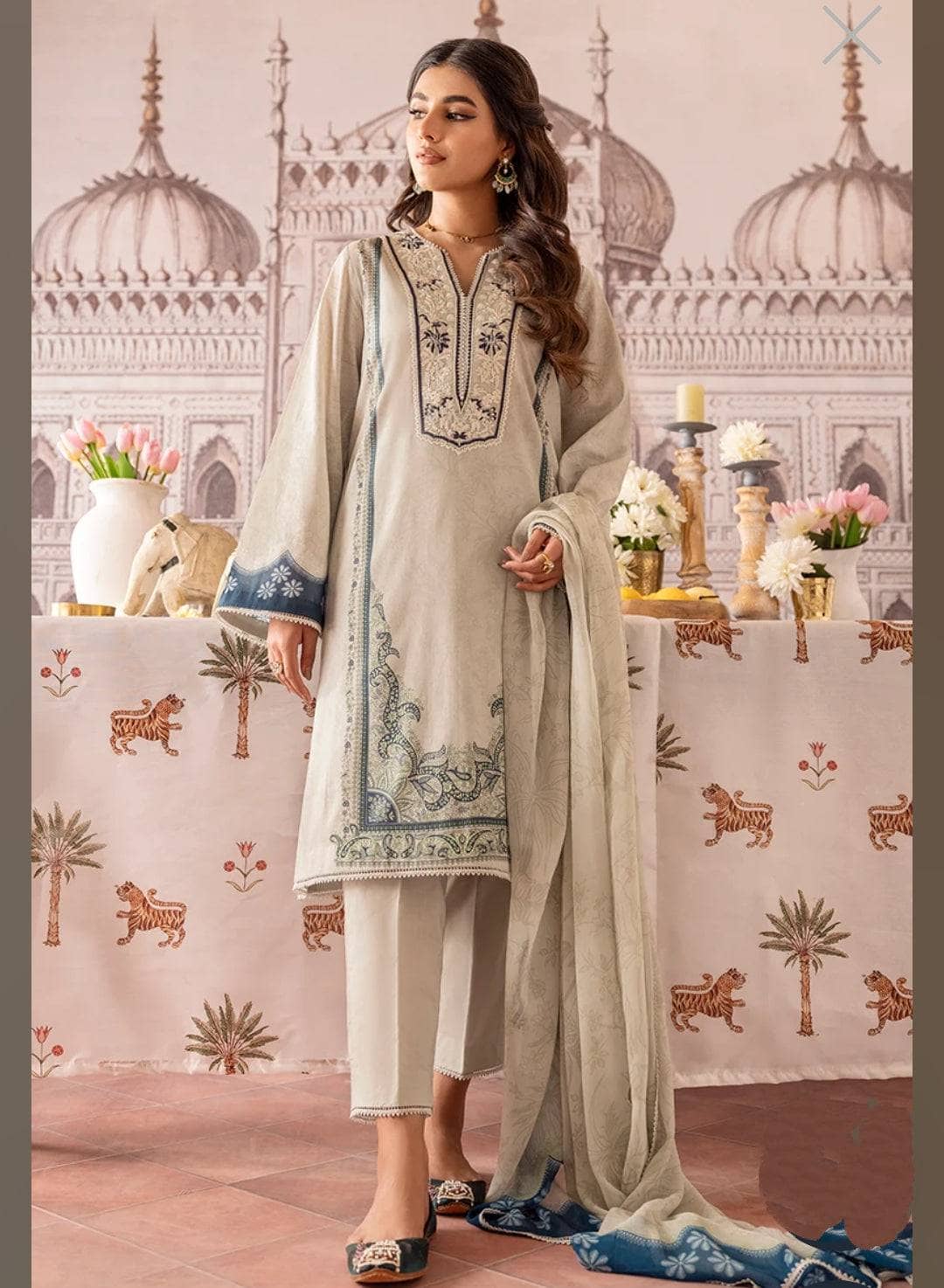 img_cross_stitch_eid_lawn_23_awwal_boutique