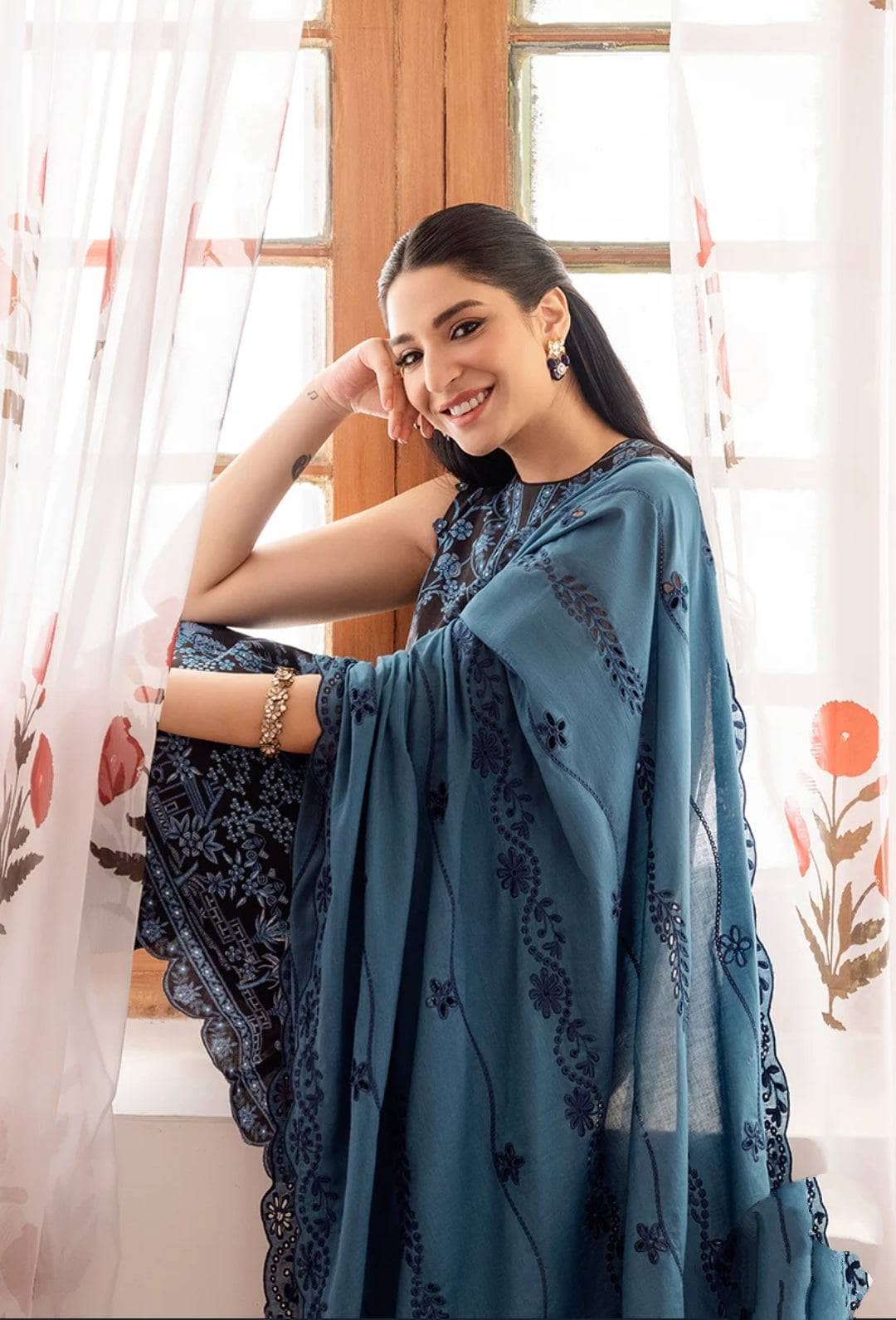 img_cross_stitch_eid_lawn_23_awwal_boutique