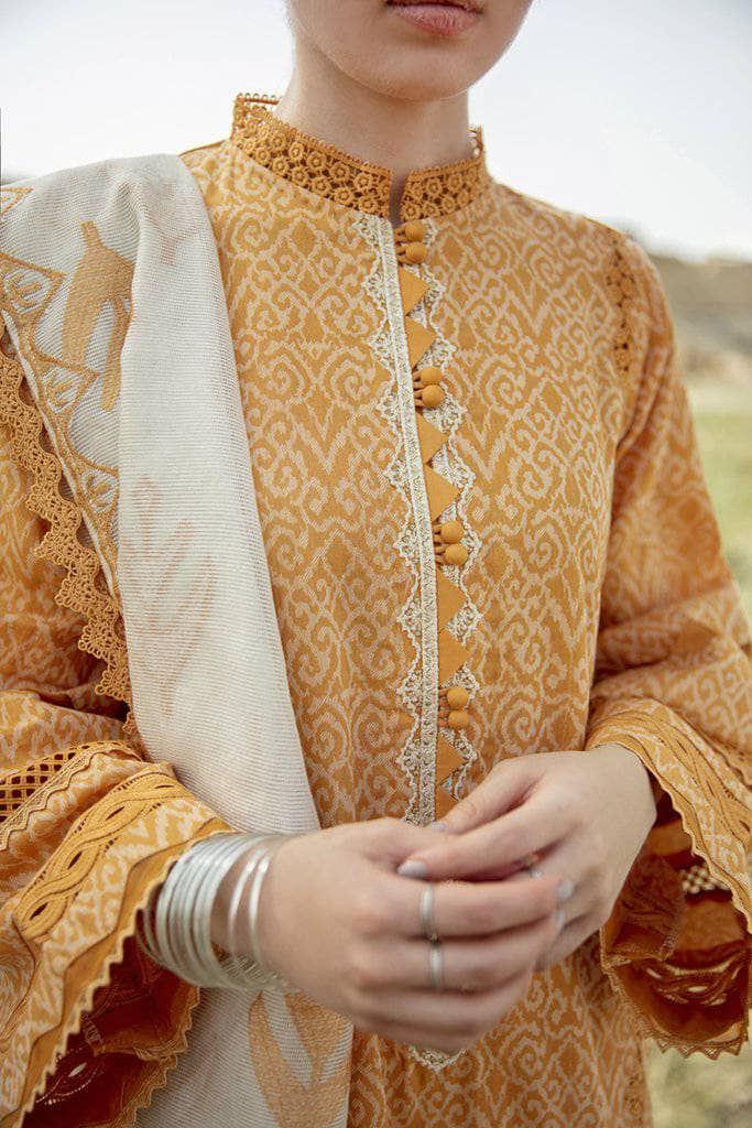 img_q_line_by_qalamkar_lawn_2021_awwal_boutique