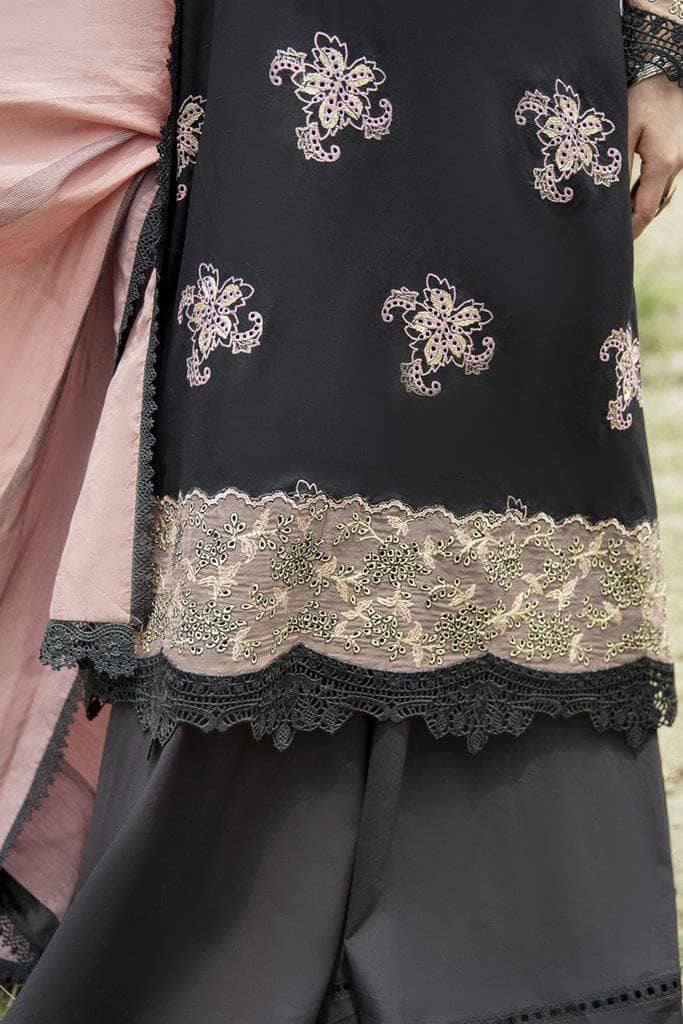 img_q_line_by_qalamkar_lawn_2021_awwal_boutique