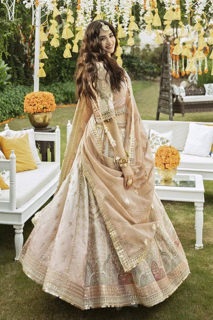 img_qalamkar_shadmani_luxury_formals_awwal_boutique