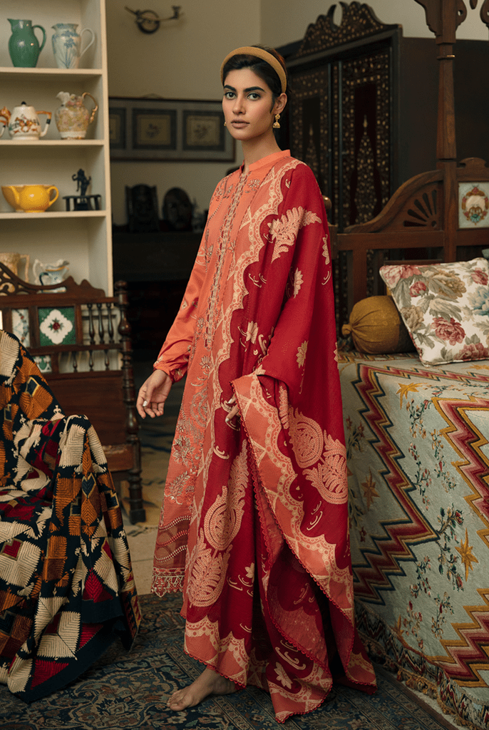 img_q_line_by_qalamkar_luxury_lawn_2021_awwal_boutique