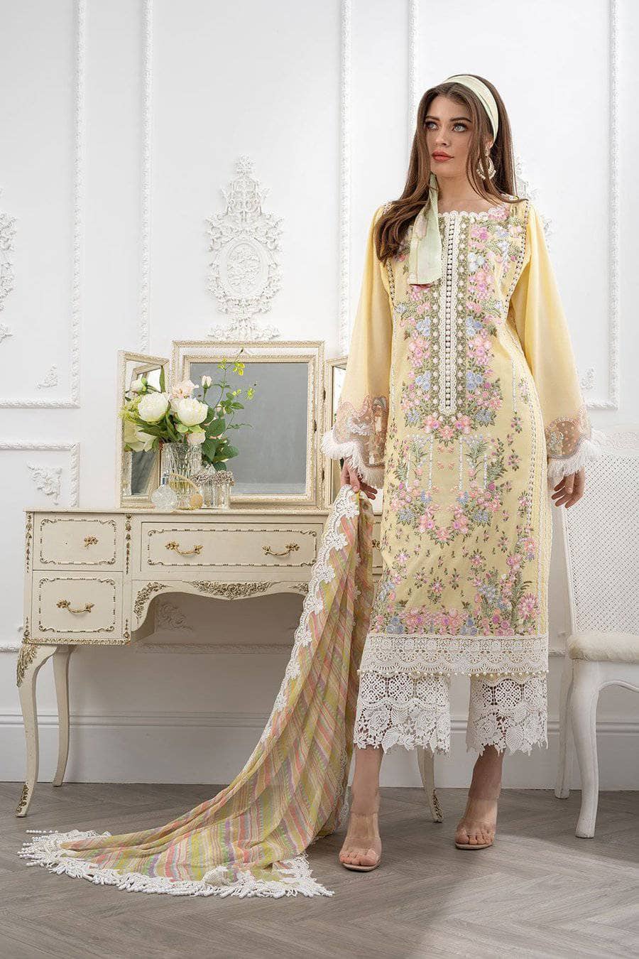 img_sobia_nazir_lawn_collection_2021_awwal_boutique