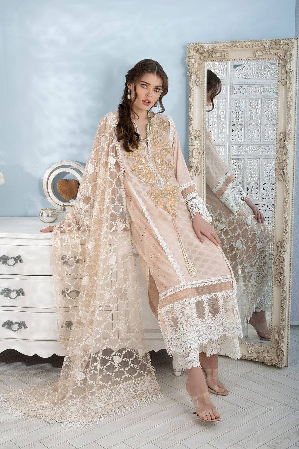 img_sobia_nazir_lawn_collection_2021_awwal_boutique