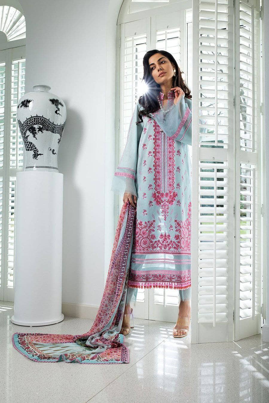 img_sobia_nazir_lawn_collection_2021_awwal_boutique