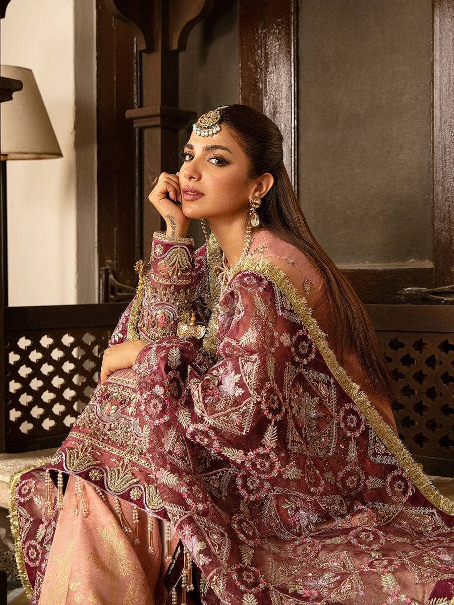 img_maryam_hussain_wedding_edition_awwal_boutique