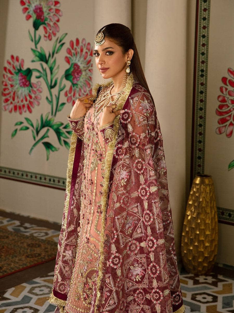 img_maryam_hussain_wedding_edition_awwal_boutique