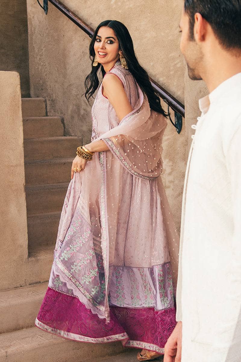 img_mushq_kahani_22_awwal_boutique