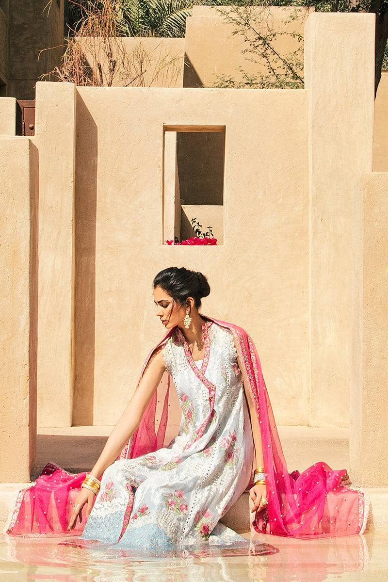 img_mushq_kahani_22_awwal_boutique