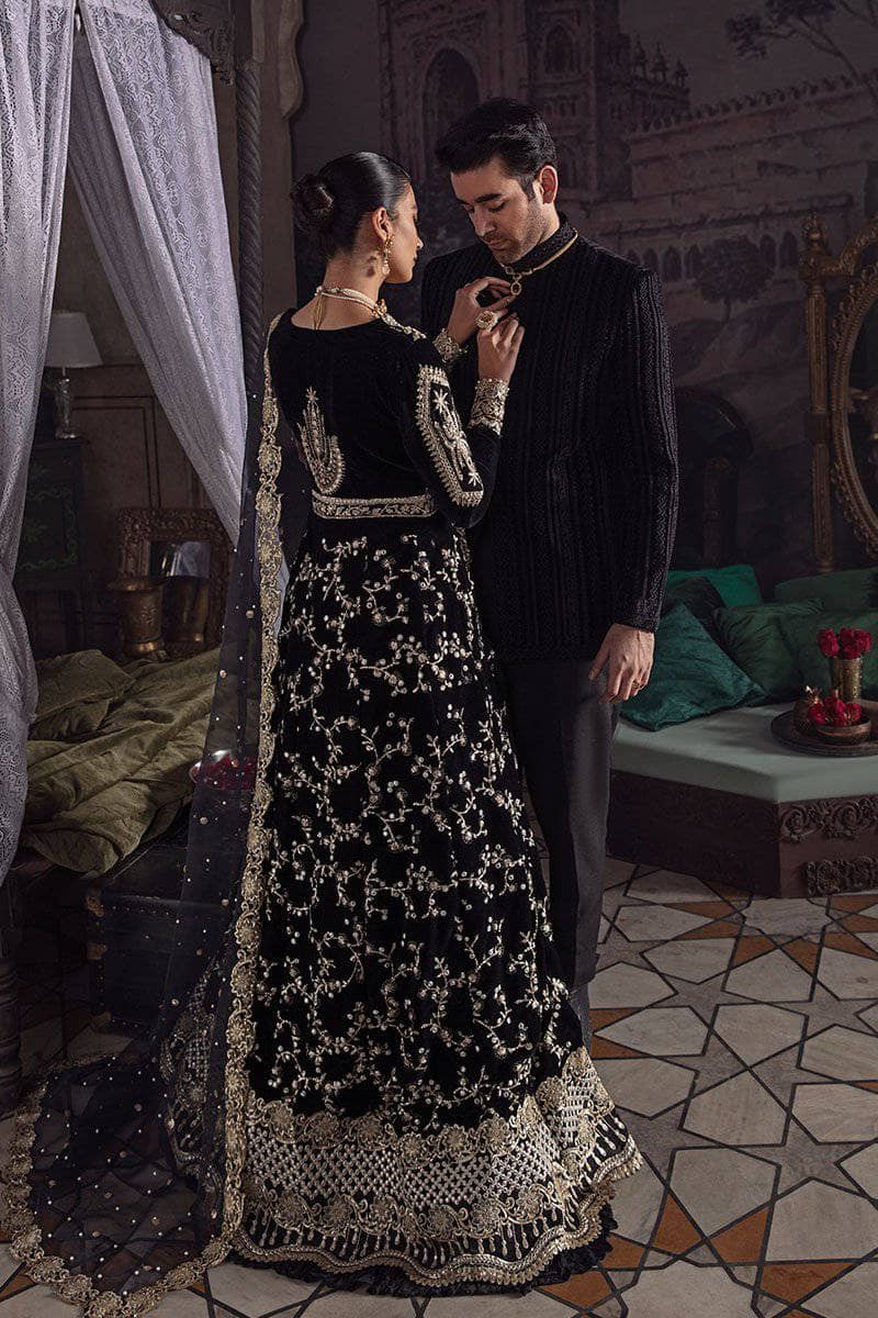 img_mushq_tehzeeb_velvet_edition_awwal_boutique