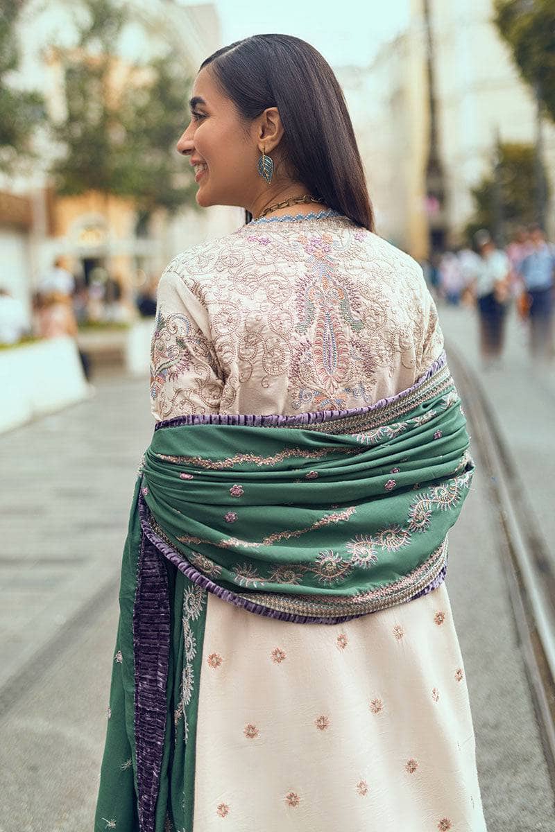 img_mushq_broadway_khaddar_awwal_boutique