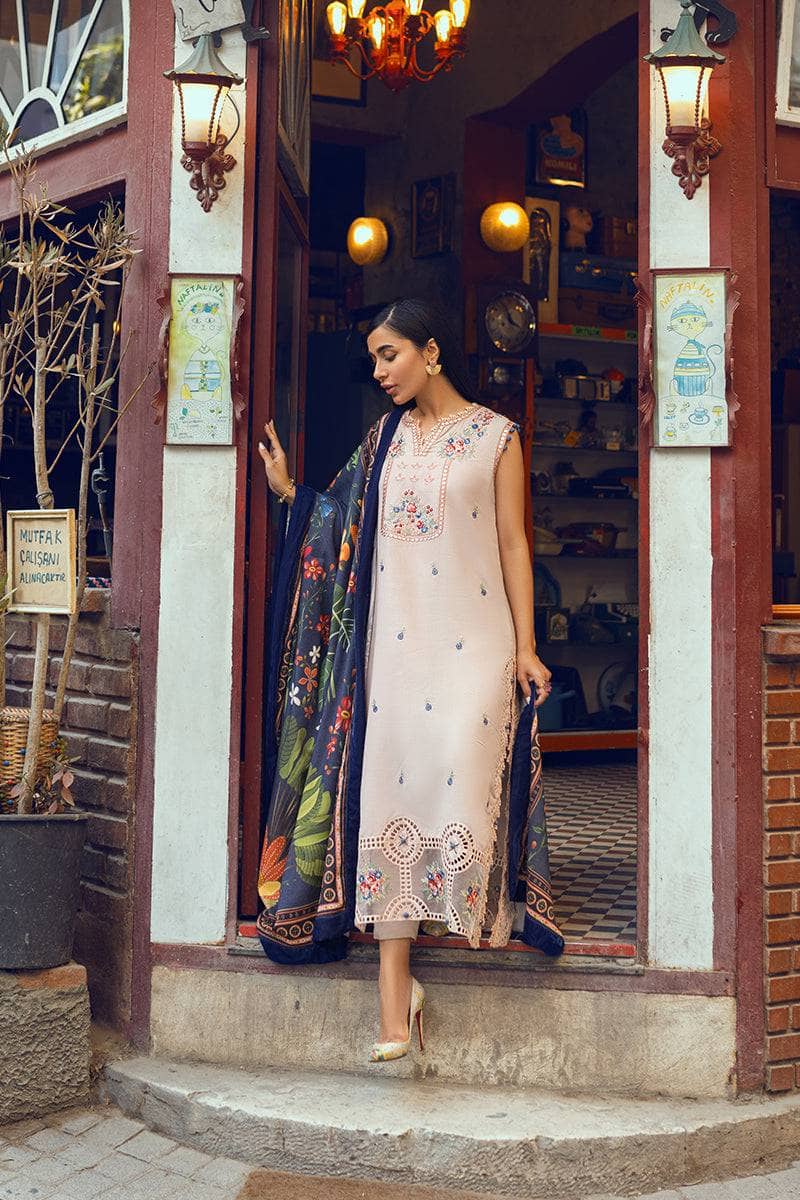 img_mushq_broadway_khaddar_awwal_boutique