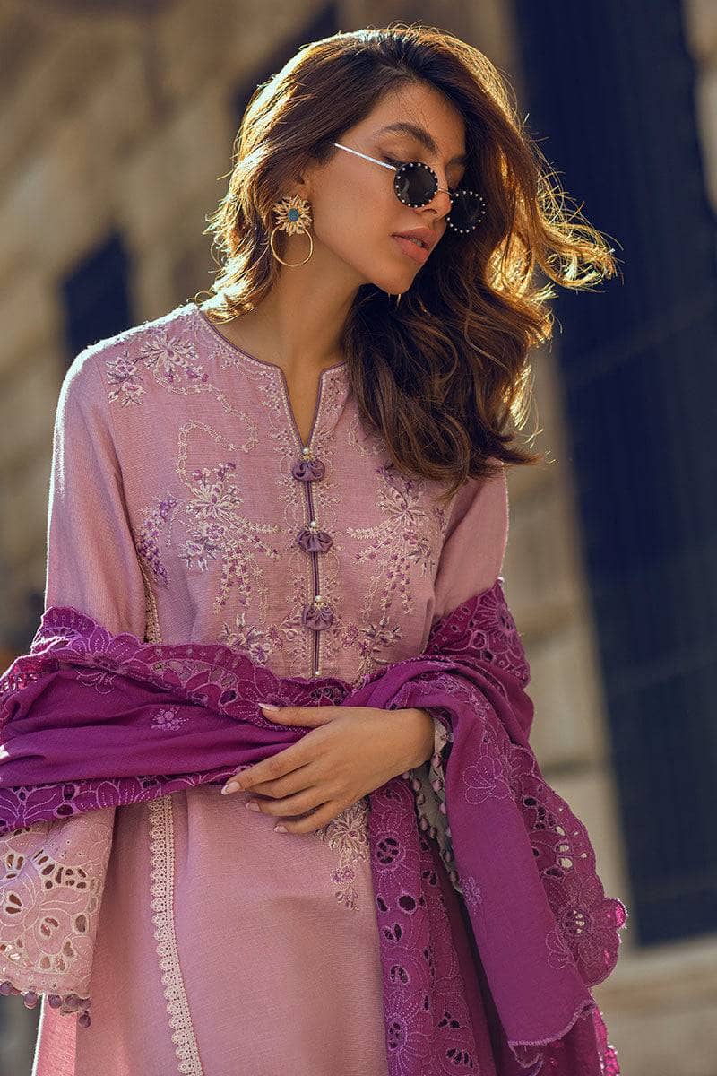 Img_mushq_broadway_awwal_boutique