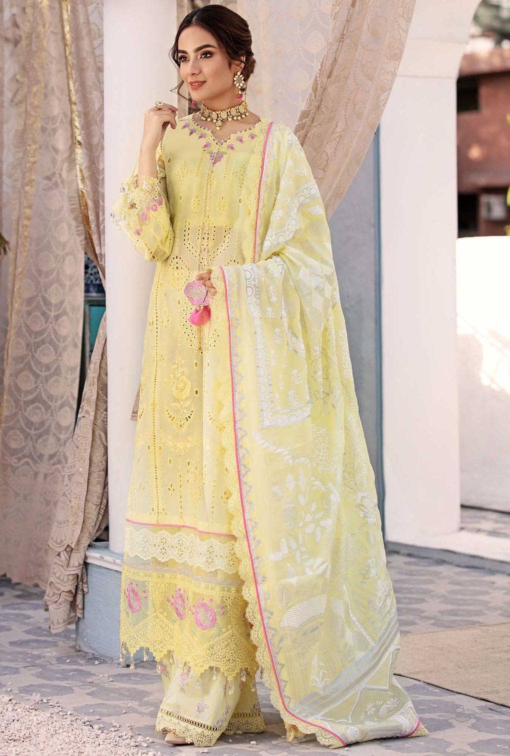 img_saadia_asad_eid_chikankari_lawn_2021_awwal_boutique