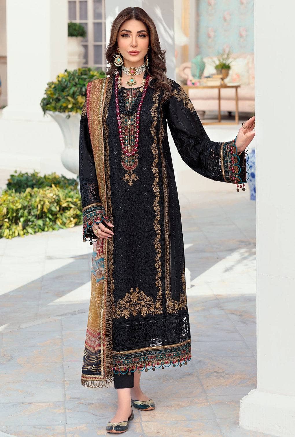 img_saadia_asad_chikankari_lawn_22_awwal_boutique