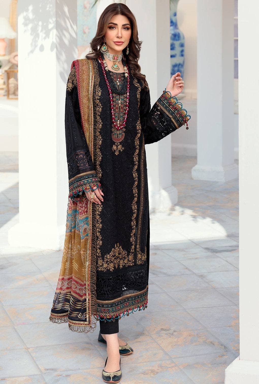 img_saadia_asad_chikankari_lawn_22_awwal_boutique