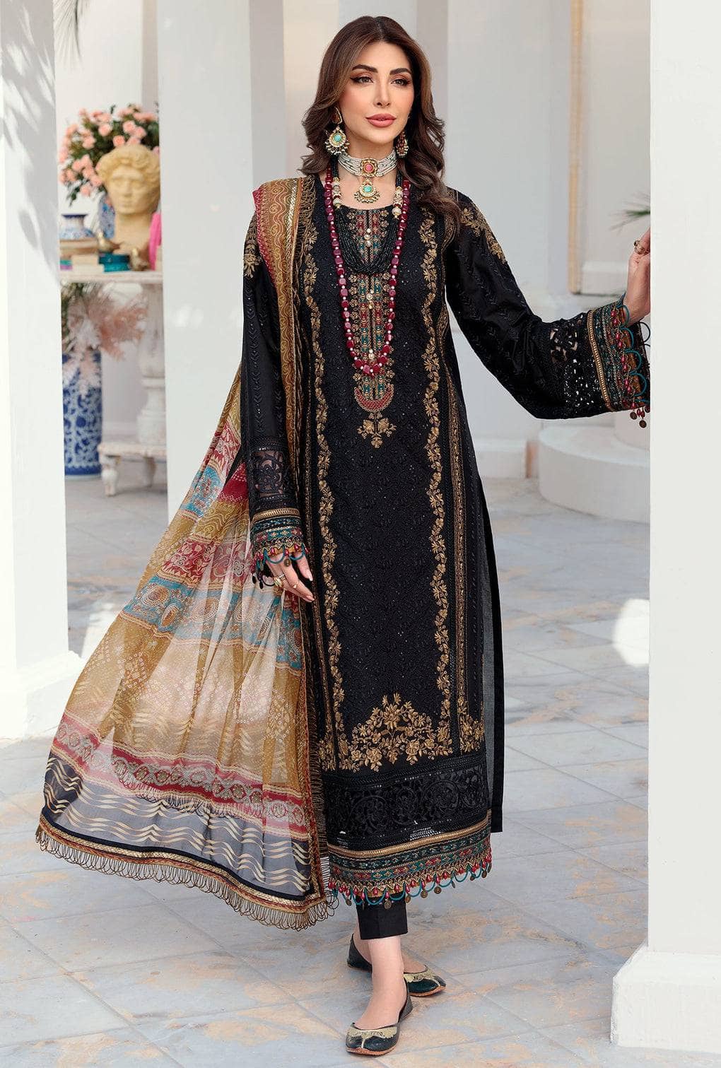 img_saadia_asad_chikankari_lawn_22_awwal_boutique