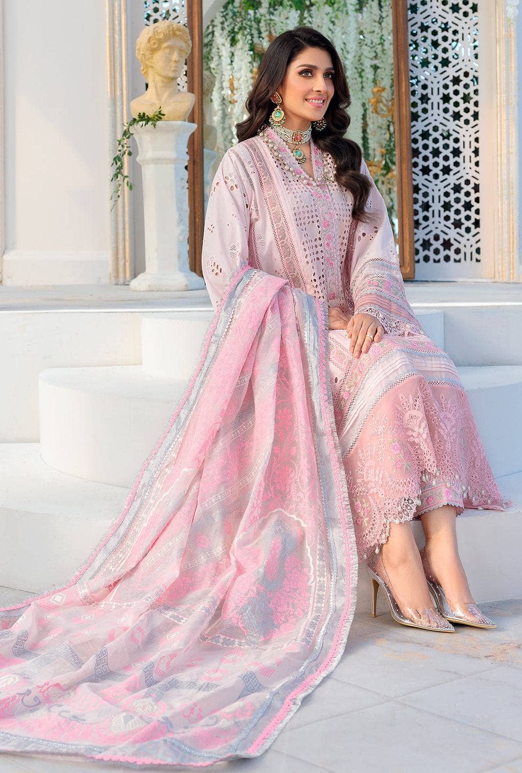 Img_saadia_asad_lawn_chikankari_awwal_boutique