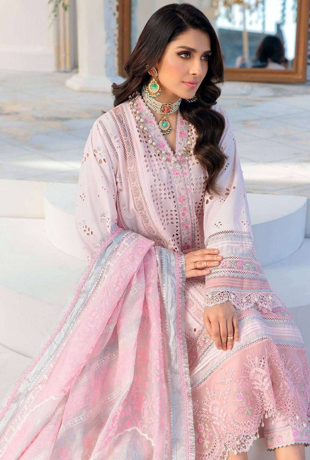 Img_saadia_asad_lawn_chikankari_awwal_boutique