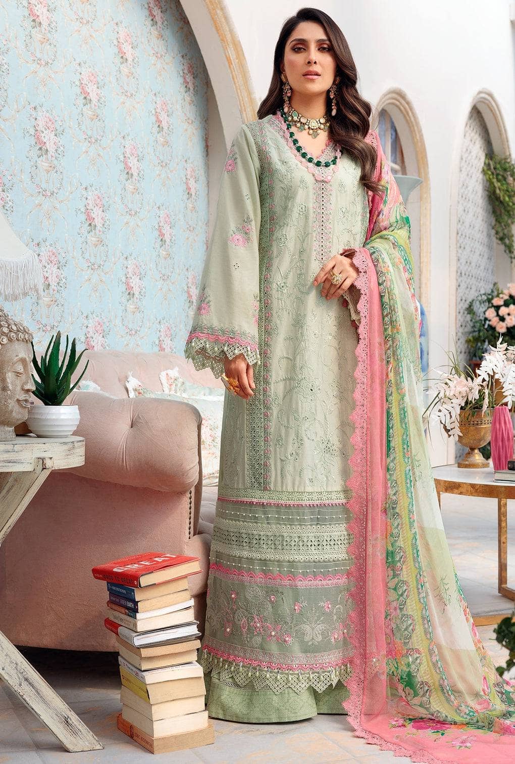 img_saadia_asad_chikankari_lawn_22_awwal_boutique