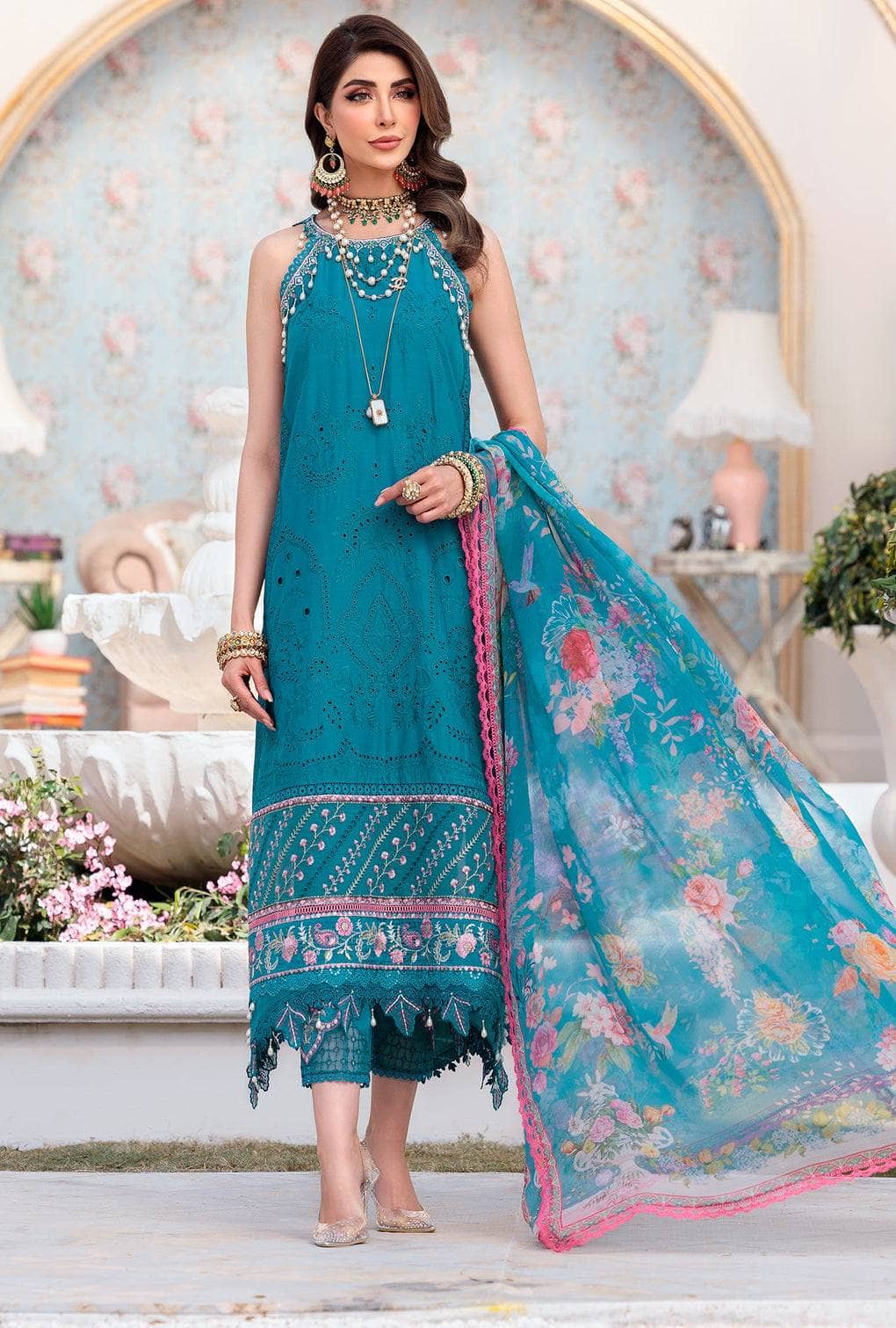 img_saadia_asad_chikankari_lawn_22_awwal_boutique
