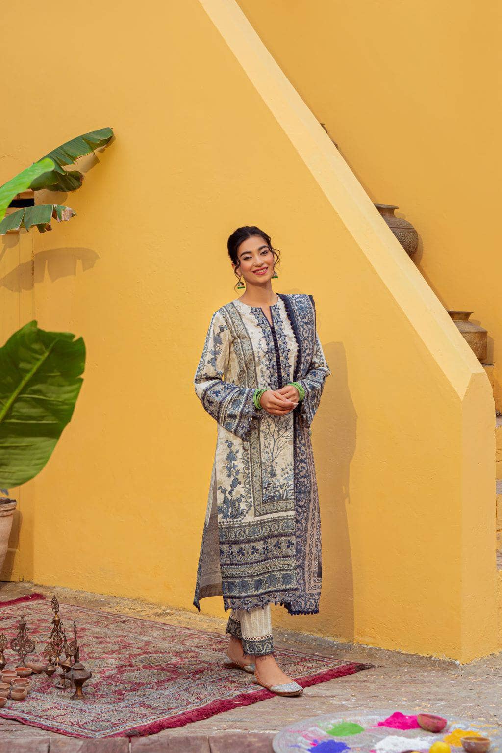 img_zarqash_lawn_23_awwal_boutique