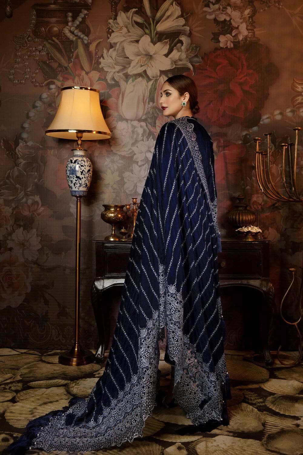 img_adans_libas_zari_velvet_winter_collection_awwal_boutique