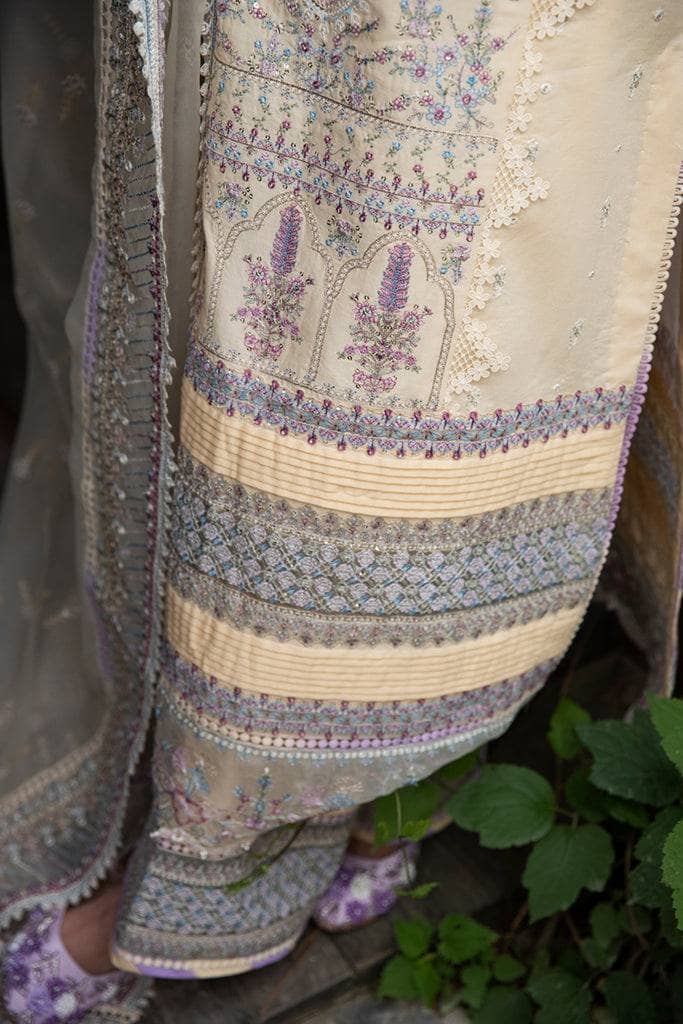 img_qalamkar_luxury_festive_22_awwal_boutique