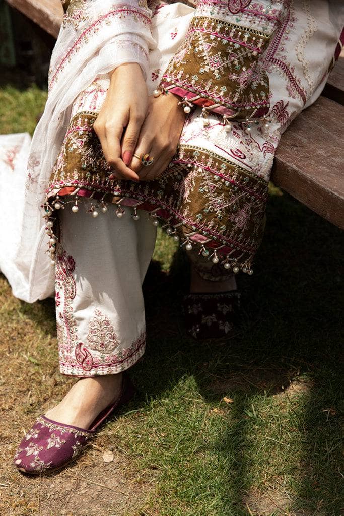 img_qalamkar_luxury_festive_22_awwal_boutique