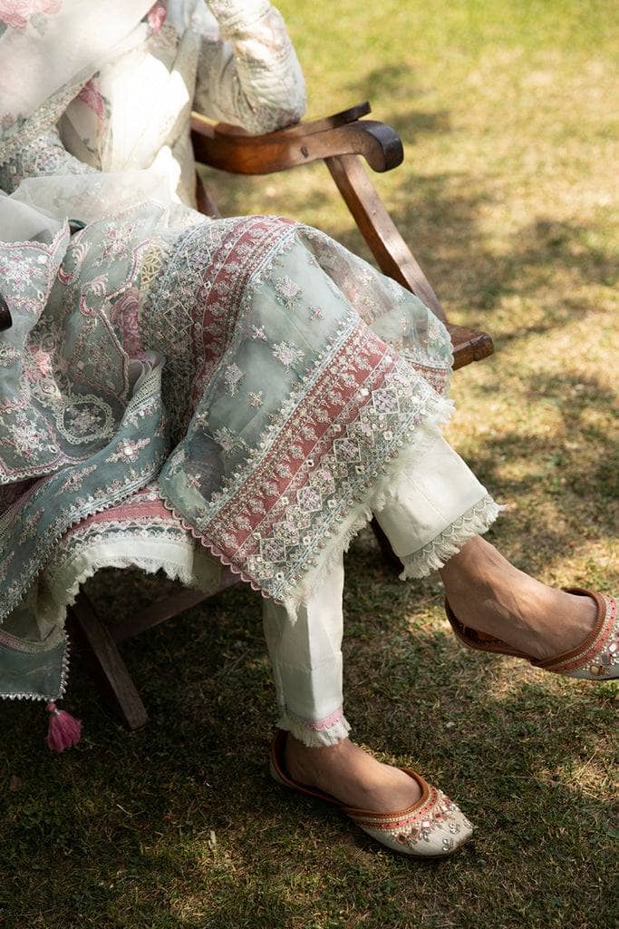 img_qalamkar_luxury_festive_22_awwal_boutique