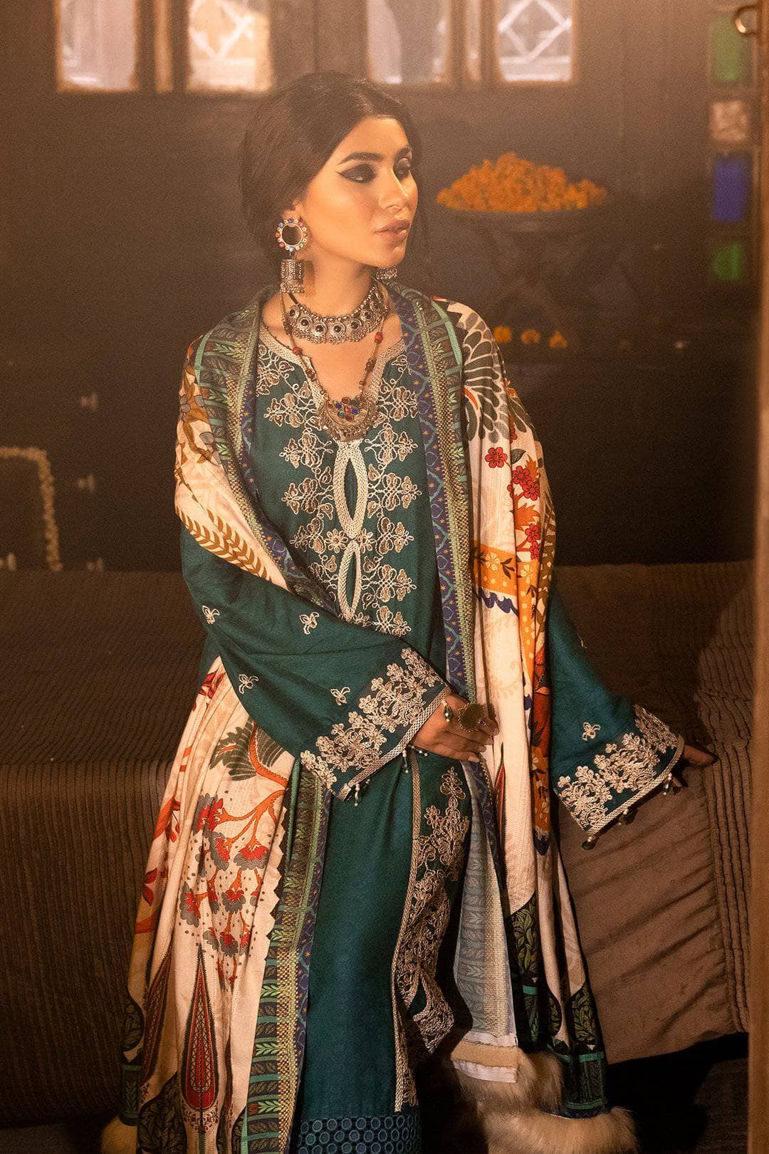 Restocked\Nureh Maya Linen/Parsi