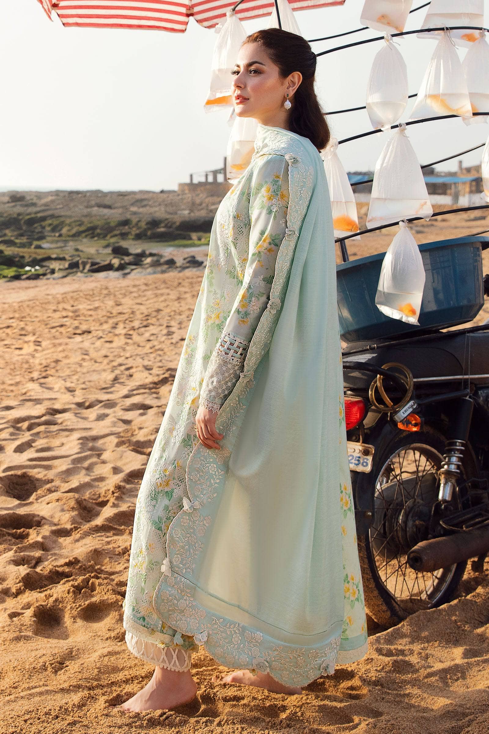 img_zaha_lawn_2023_awwal_boutique