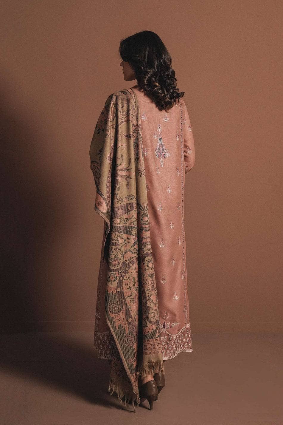 img_zara_shahjahan_winter_21_awwal_boutique